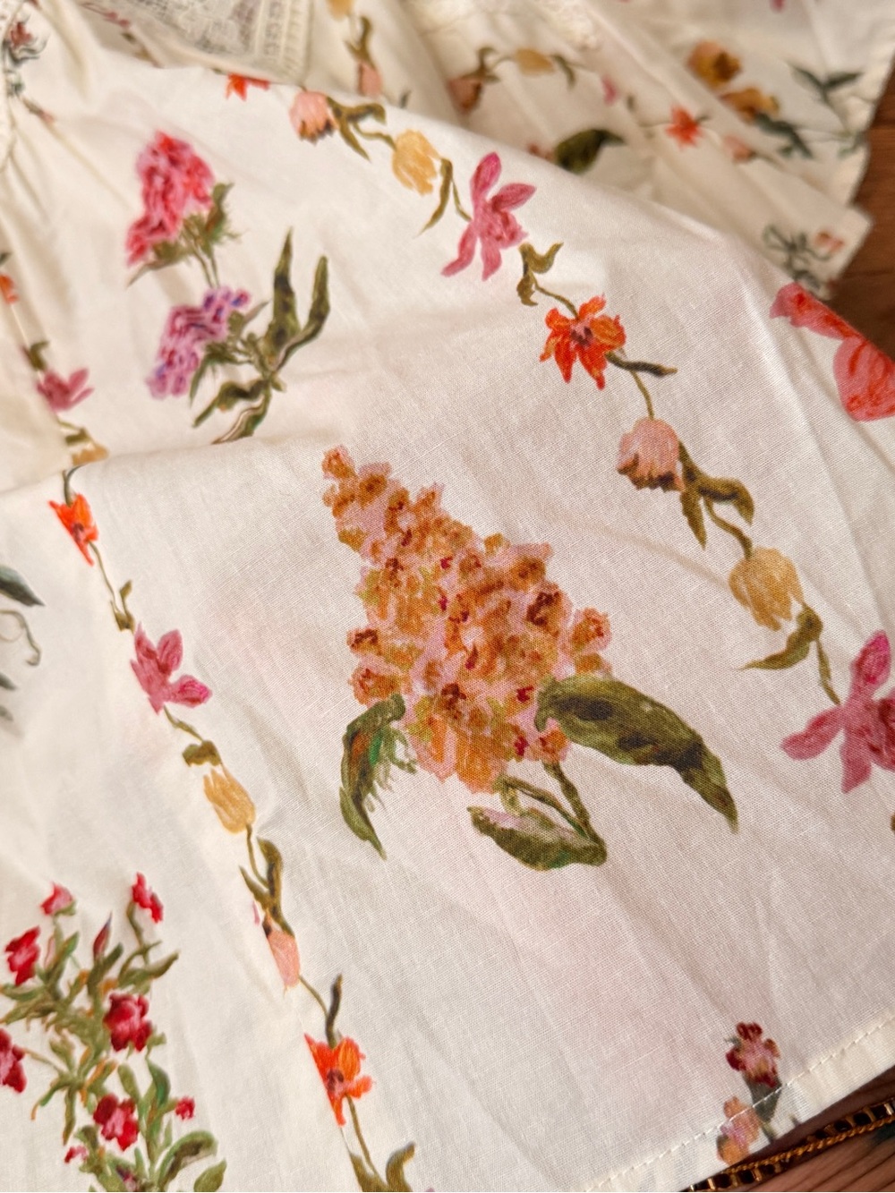 ANTHROPOLOGIE Floral Lace Yoke Top - White with Pink & Orange Flowers - Picture 5 of 6